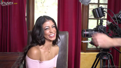 Seductive Latin babe Veronica Rodriguez gives an interview