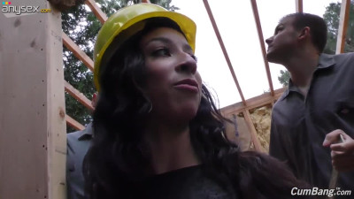 Group of builders fuck nasty brunette Teanna Trump