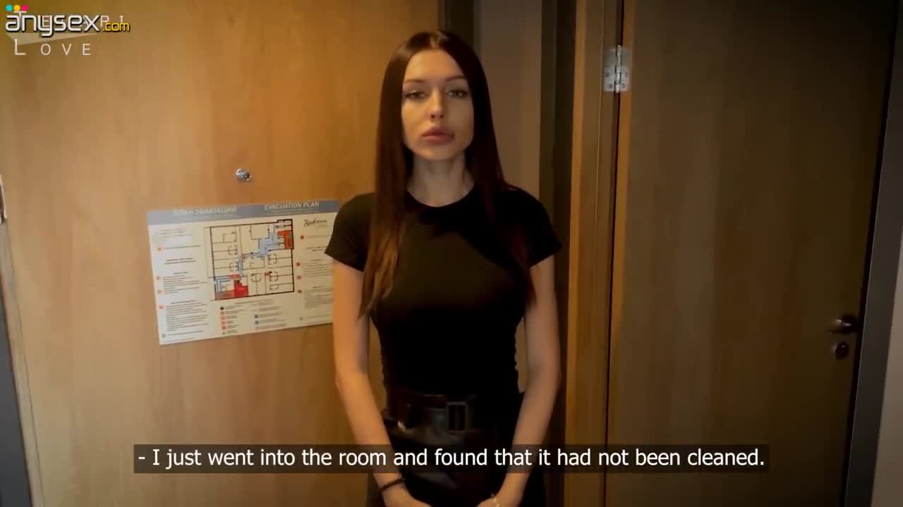 Sexy hotel manager knows how to appease a disgruntled client Free Porn Videos | ePornAny.