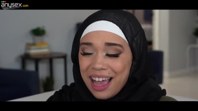 Shy Arab Dumpling In Hijab Asks Her Step-bro To Give Her The First-time Fuck Lesson